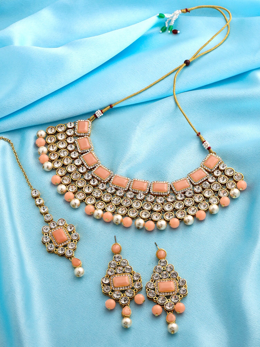 

Yellow Chimes Gold-Plated Kundan-Studded & Beaded Jewellery Set