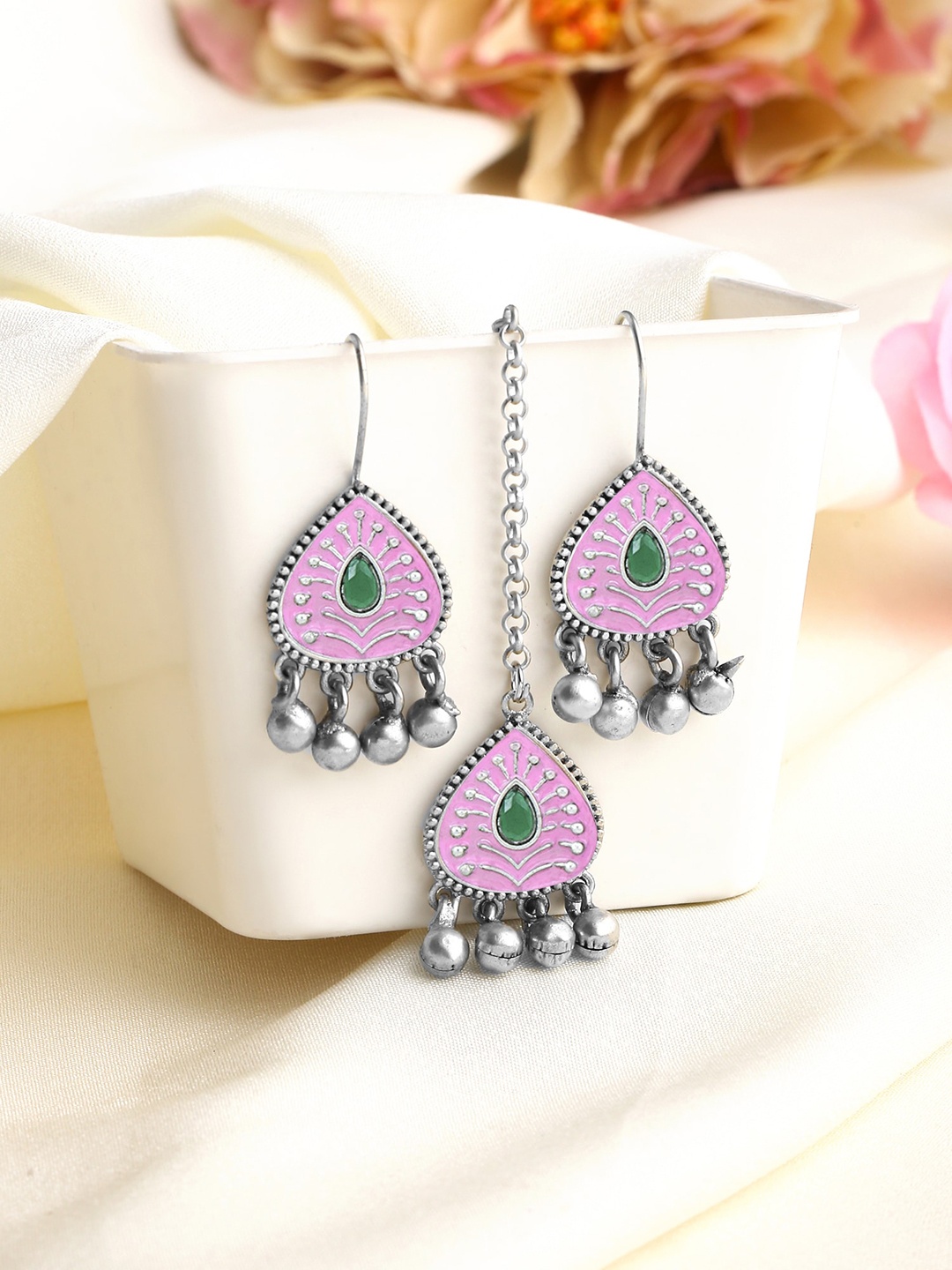 

Yellow Chimes Silver-Plated Oxidised Ghungroo Studded Maang Tika & Earrings Jewellery Set