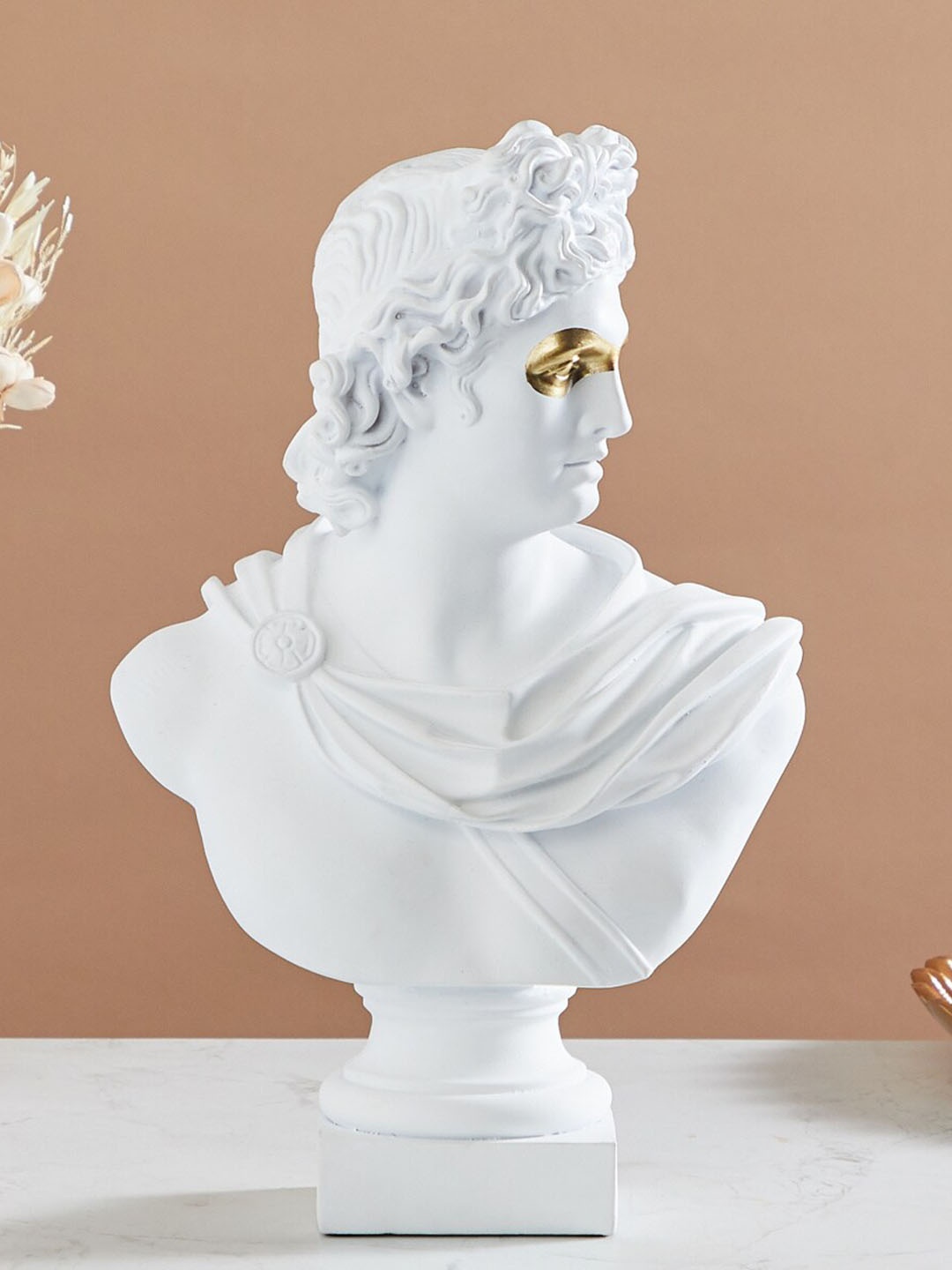 

Home Centre White & Beige Roman Table Accent Showpieces