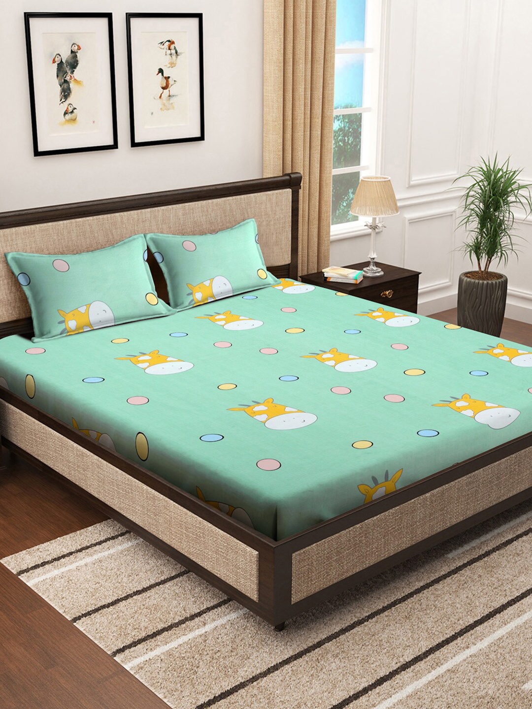 

KLOTTHE Green & White Cartoon Character Printed 300 TC King Bedsheet With 2 Pillow covers