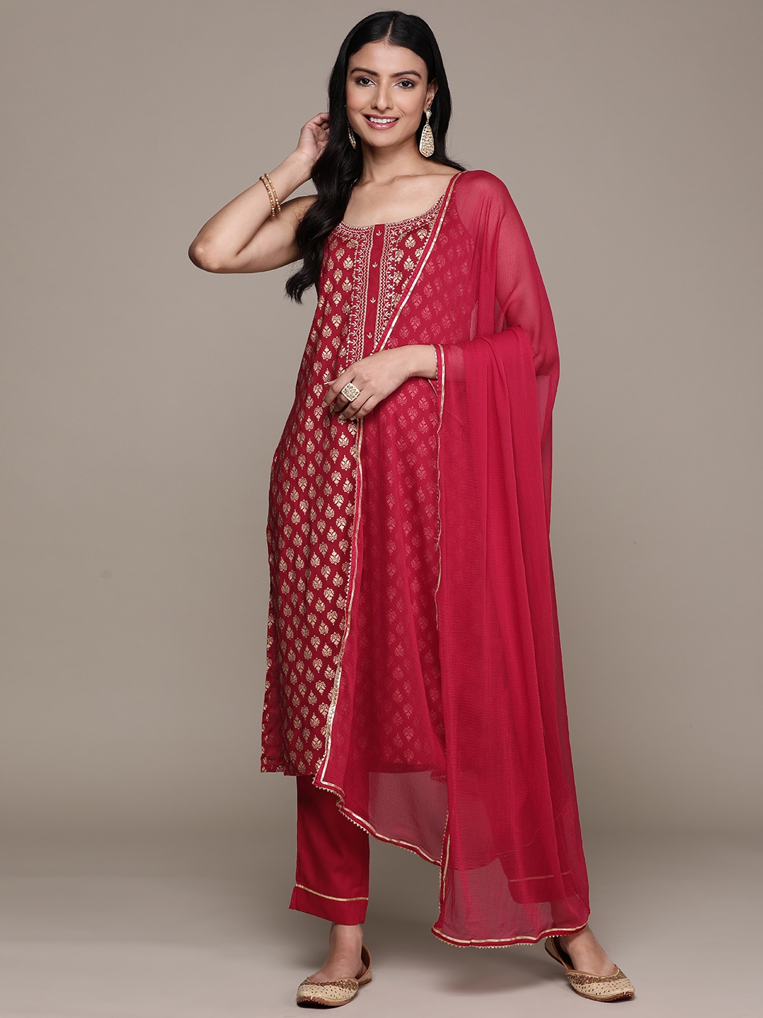 

Ishin Women Maroon Ethnic Motifs Printed Regular Kurta with Trousers & With Dupatta