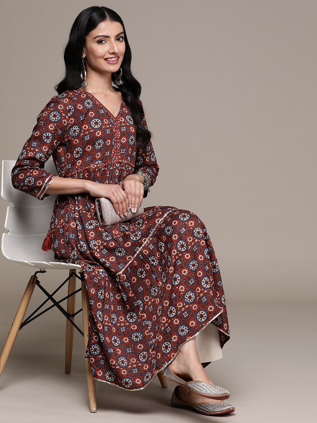 

Ishin Women Maroon & Blue Ethnic Motifs Printed Mirror Work Anarkali Kurta