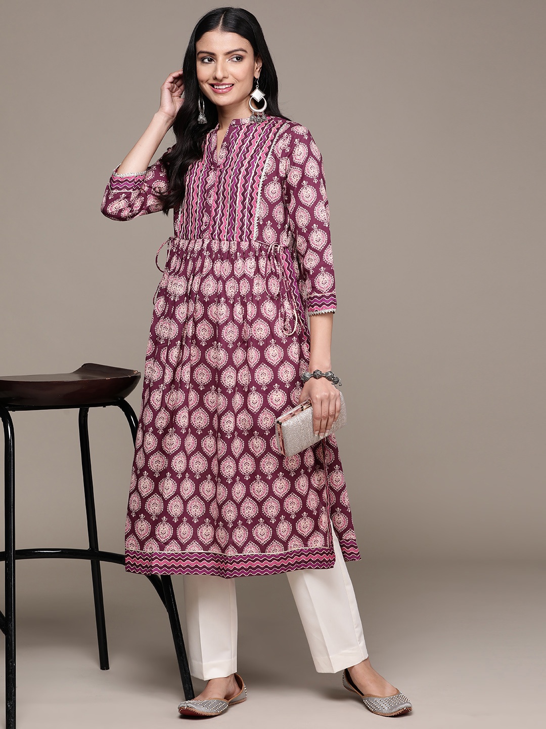 

Ishin Women Purple Ethnic Motifs Printed Gotta Patti Kurta