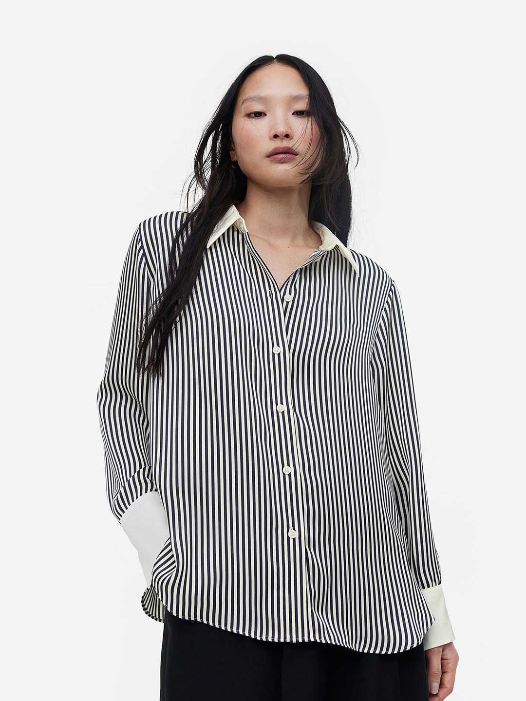 

H&M Pointed-Collar Shirt, Blue