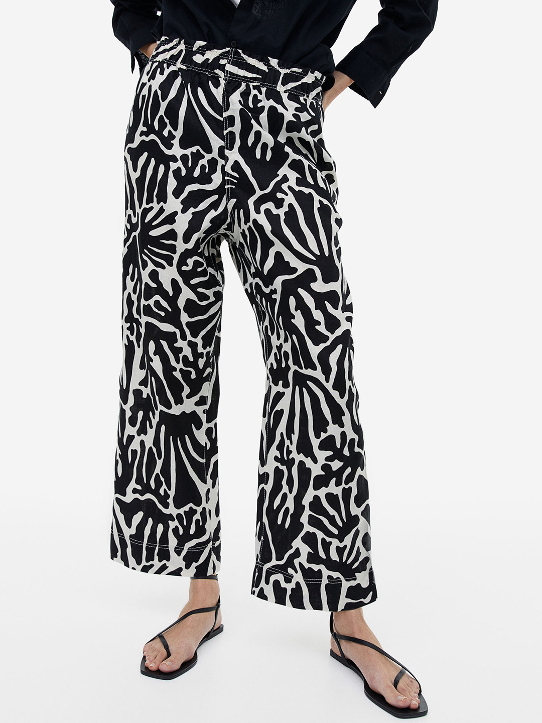 

H&M Women Ankle-Length Linen Trousers, Black
