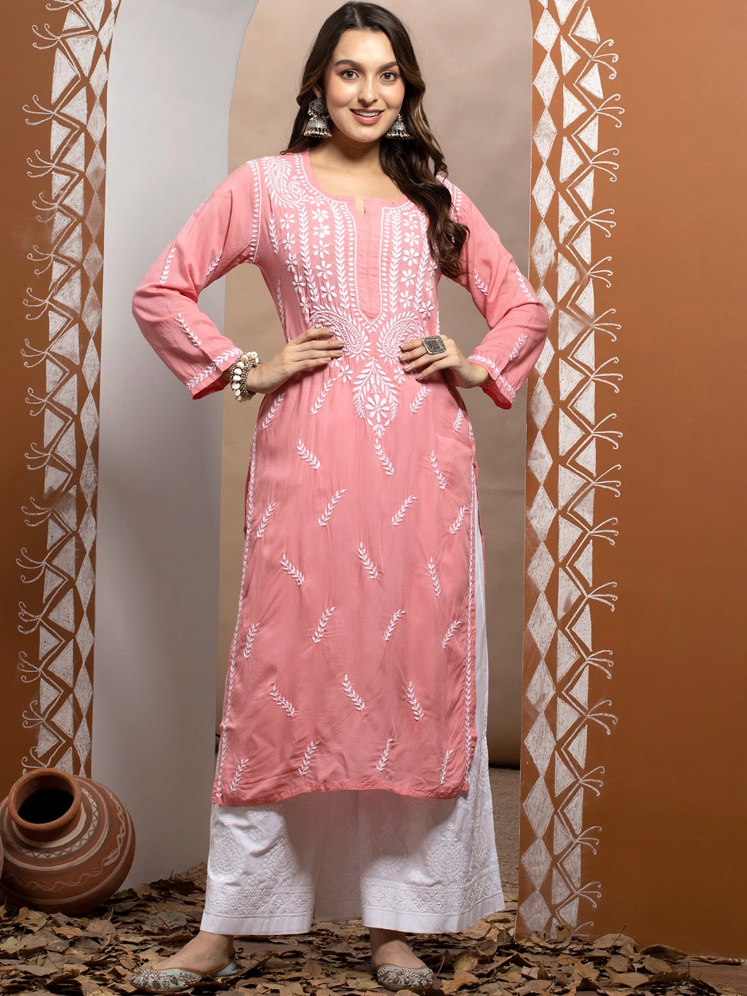 

PARAMOUNT CHIKAN Women Coral Ethnic Motif Embroidered Chikankari Modal Kurta