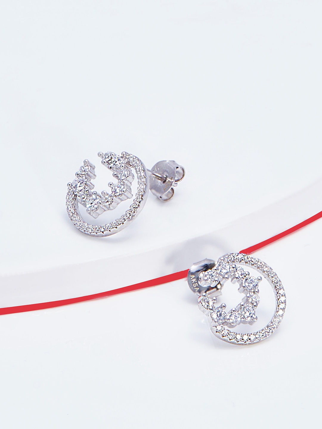 

AKSA Rhodium-Plated Floral Studs Earrings, Silver
