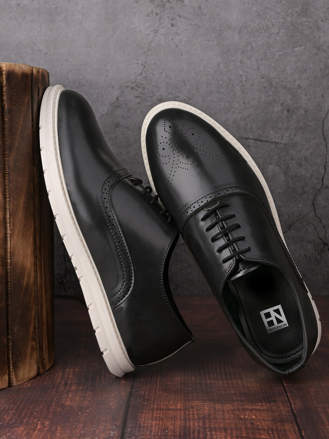 

HERE&NOW Men Round Toe Lace Ups Derbys, Black