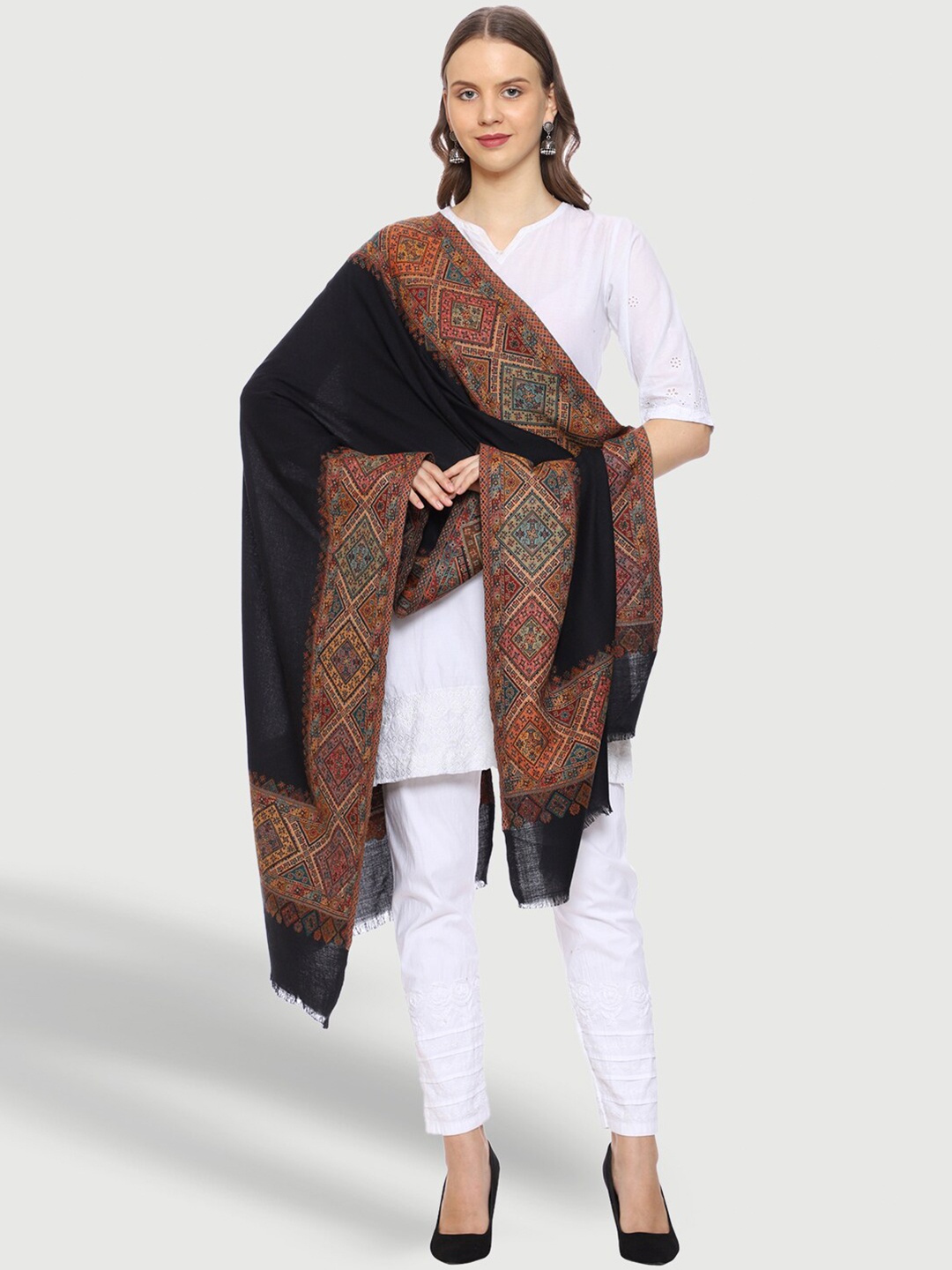 

SWI Stylish Kaani Ethnic Motifs Woven Design Border Shawl, Black