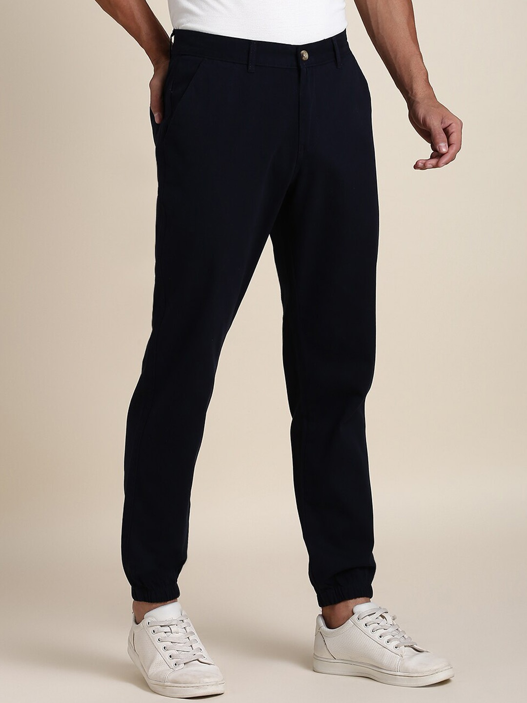 

Dennis Lingo Men Comfort Mid Rise Plain Slim Fit Joggers, Navy blue
