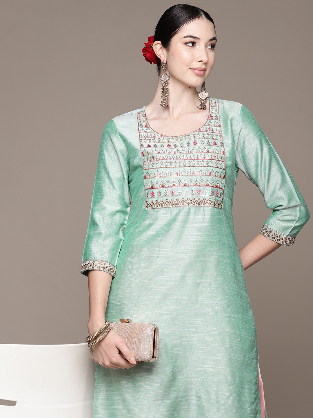 

Anubhutee Embroidered Sequinned Kurta, Sea green