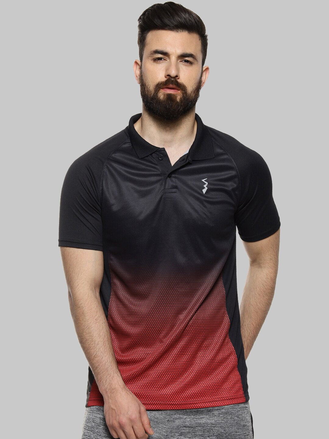 

Campus Sutra Red & Black Polo Collar Short Sleeves Sports T-shirt