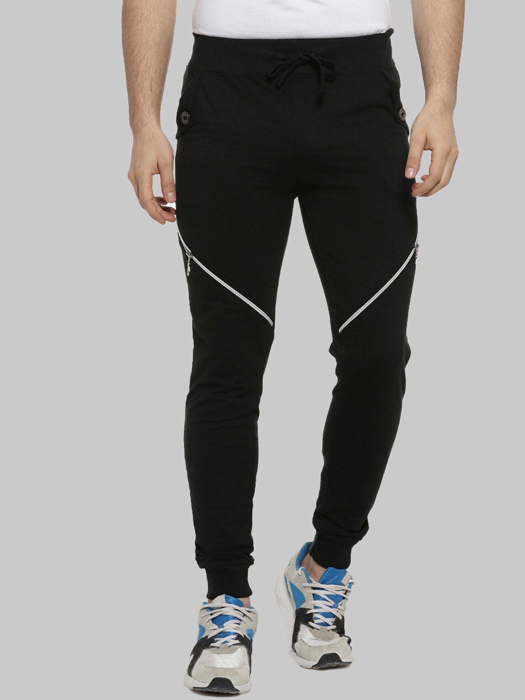 

Campus Sutra Men Black Regular Fit Cotton Joggers