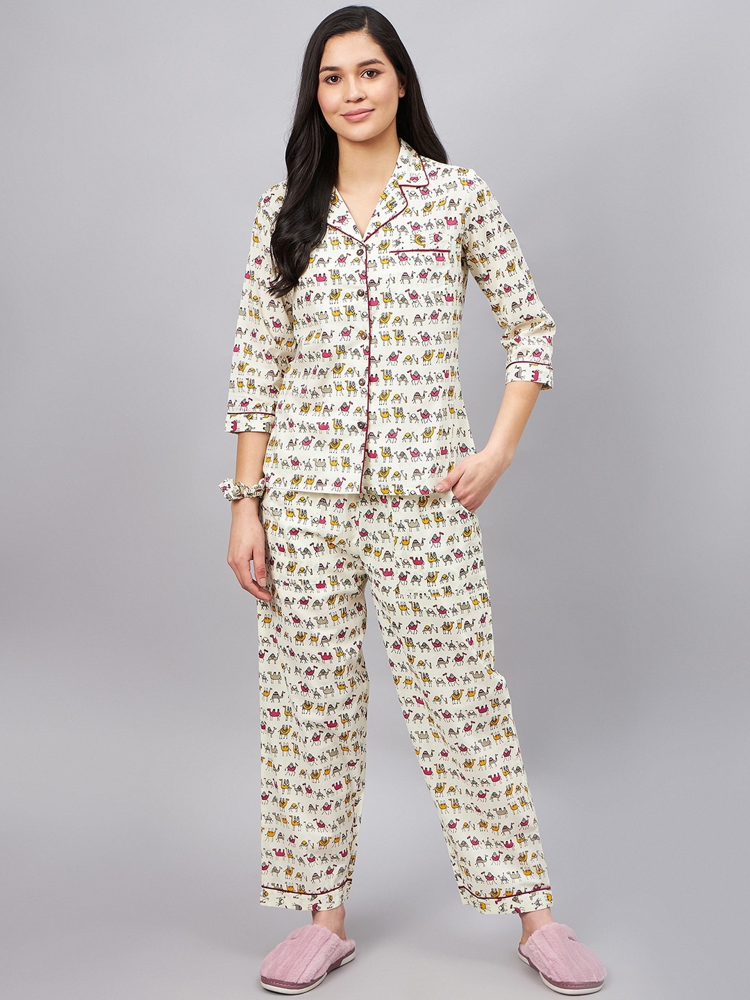 

WineRed Conversational Printed Pure Cotton Night Suit With Scrunchy, Off white