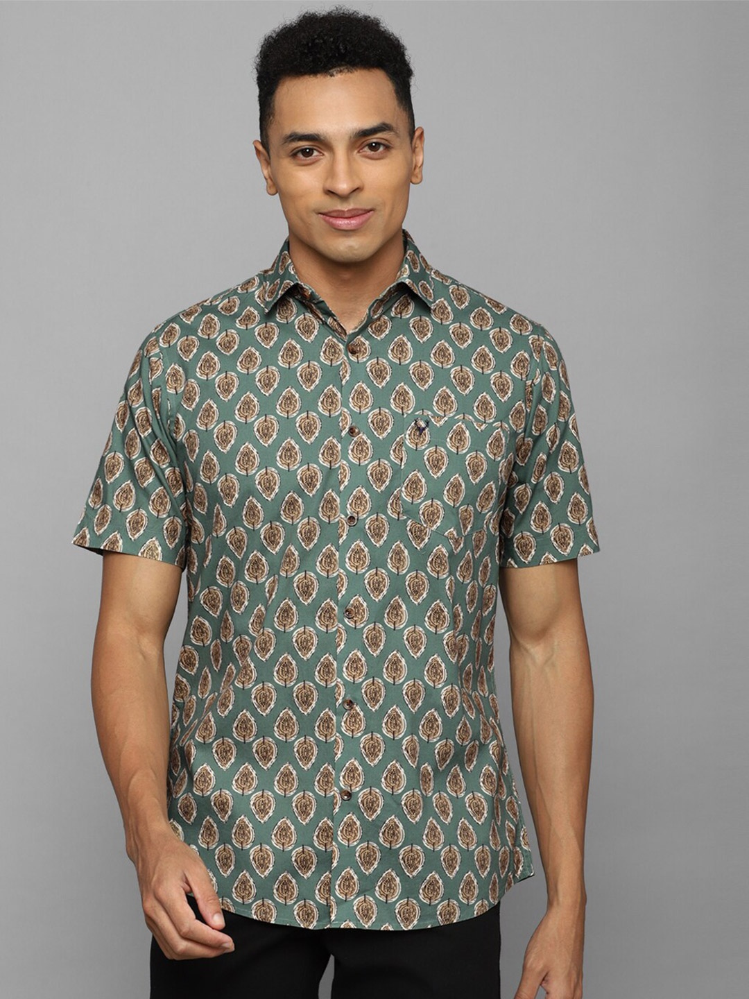 

Allen Solly Ethnic Motifs Printed Slim Fit Pure Cotton Casual Shirt, Olive