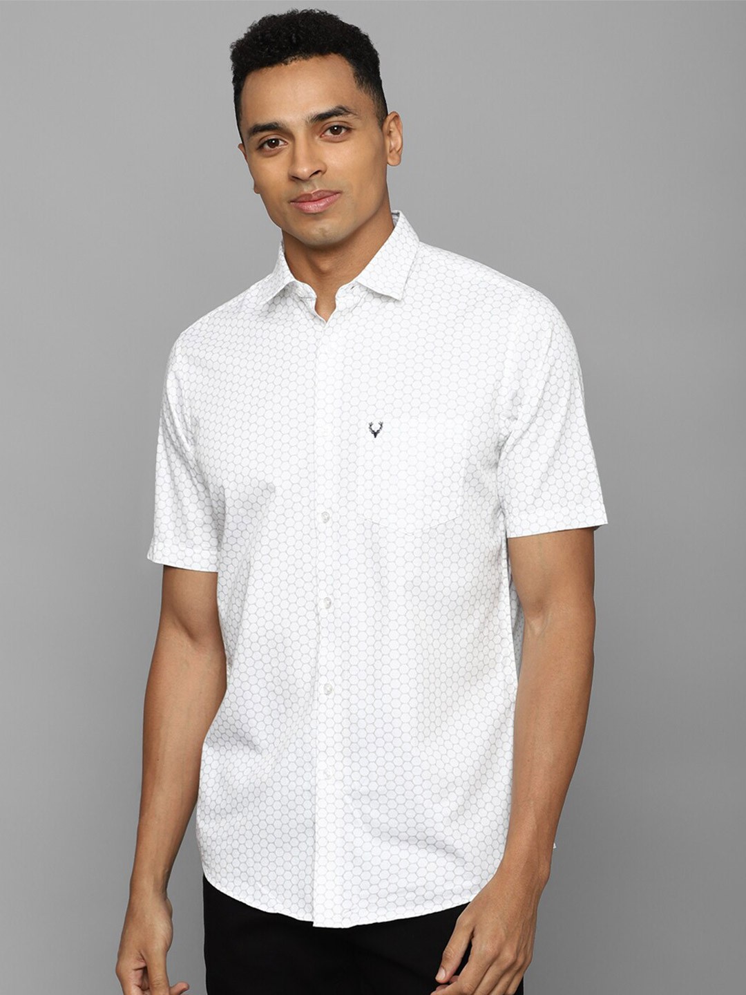 

Allen Solly Geometric Printed Slim Fit Pure Cotton Casual Shirt, White