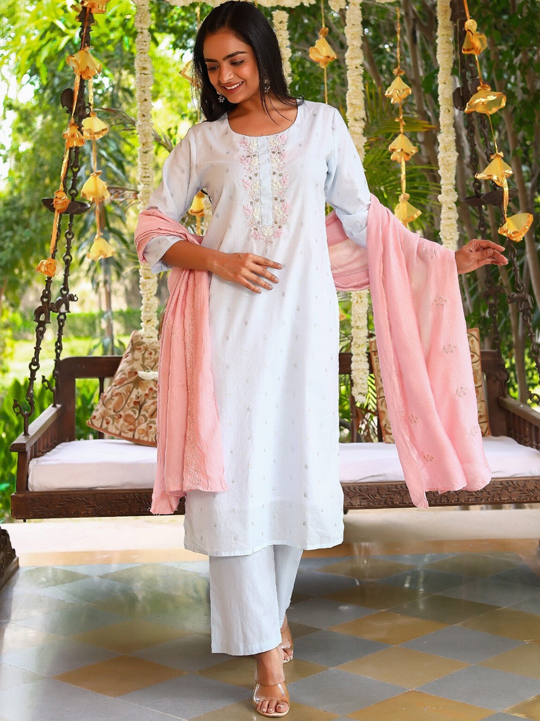 

Do Dhaage Yoke Design Thread Work Kurta With Palazzos & Dupatta, White