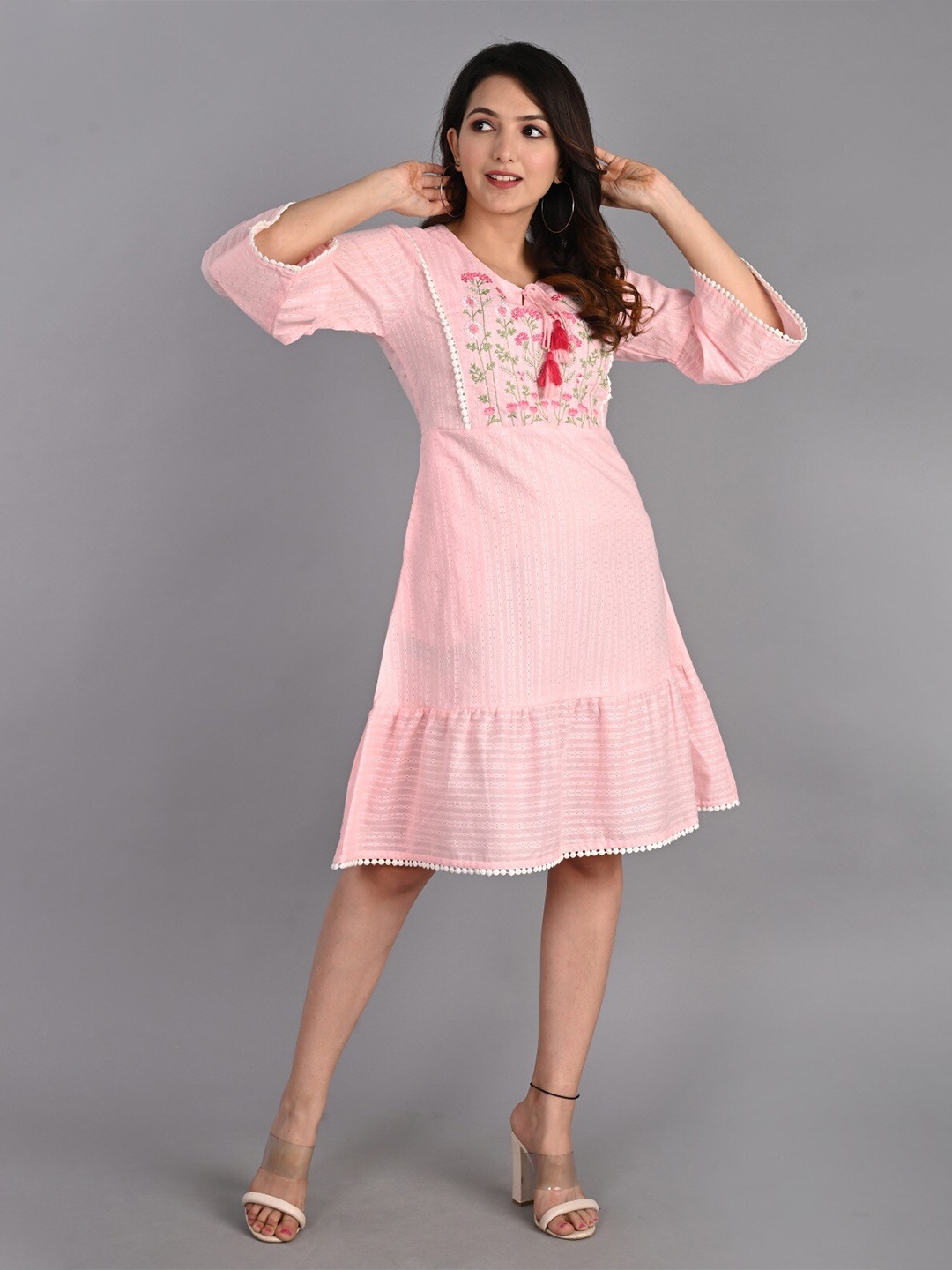 

Do Dhaage Floral Embroidered Schiffli Cotton A-Line Dress, Pink