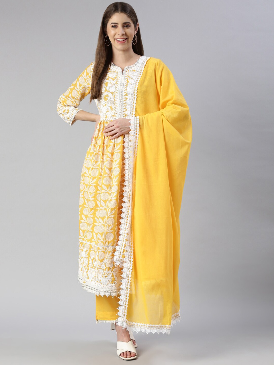 

Neerus Floral Printed Thread Work Anarkali Kurta with Trousers & Dupatta, Yellow