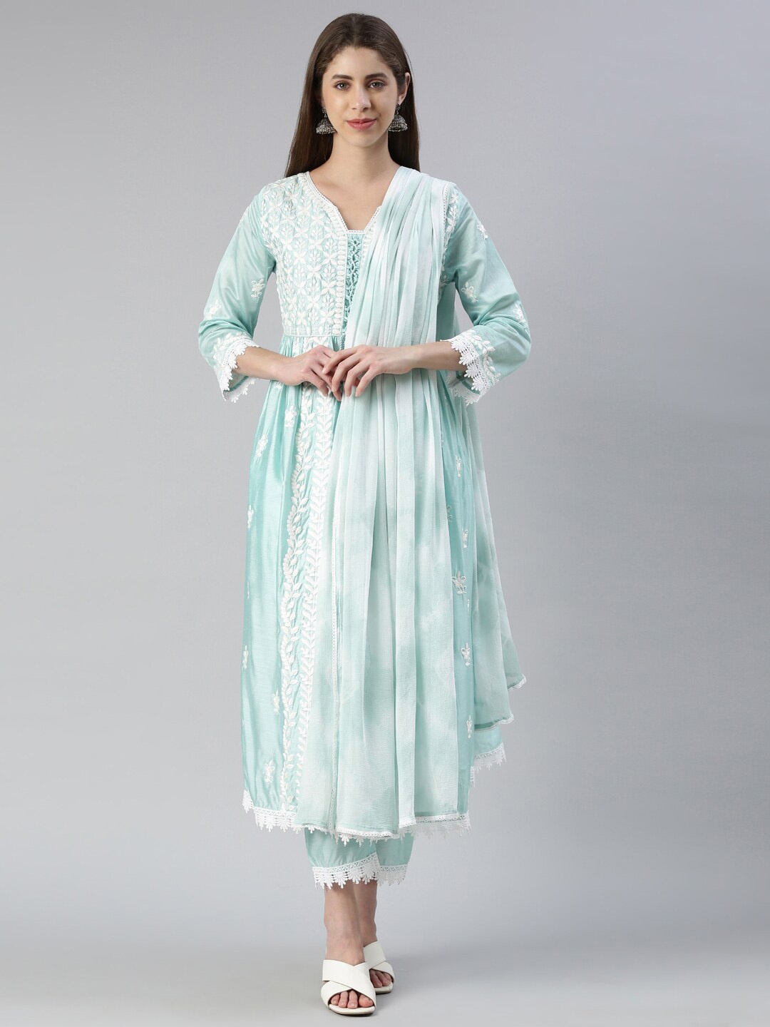 

Neerus Floral Embroidered Thread Work Chanderi Silk Kurta with Trousers & With Dupatta, Blue