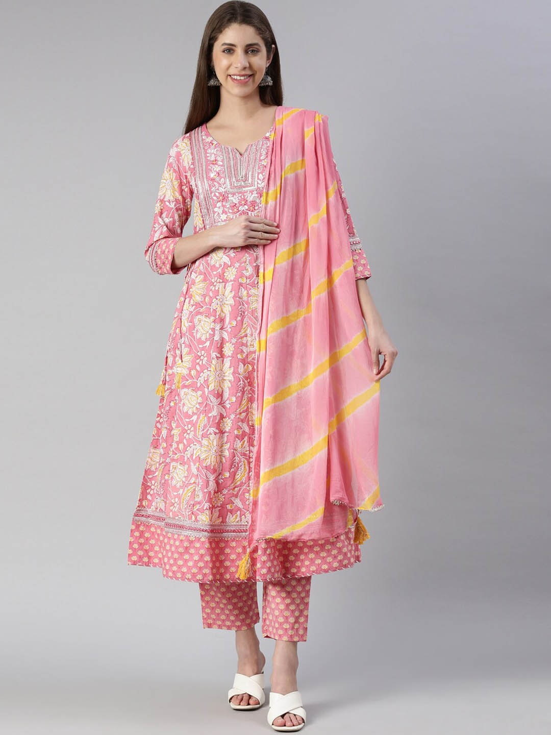 

Neerus Floral Printed Notched Neck Sequinned Kurta With Trousers & Dupatta, Pink