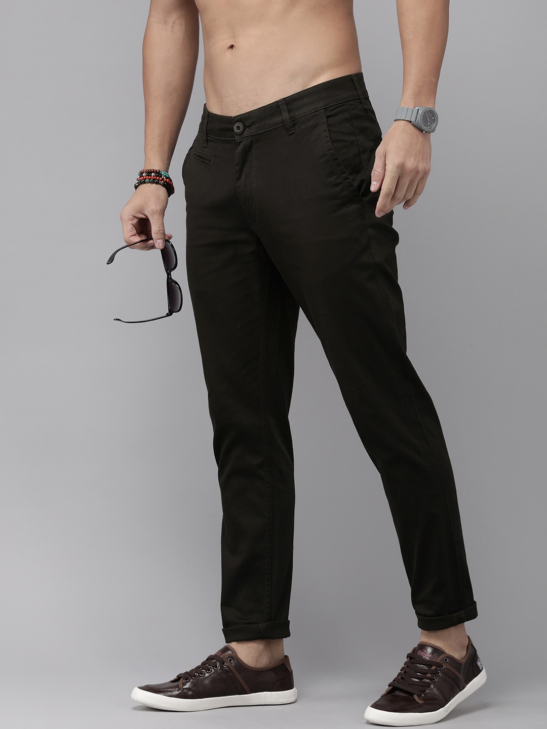 

Roadster Men Comfort Regular Fit Chinos Trousers, Brown