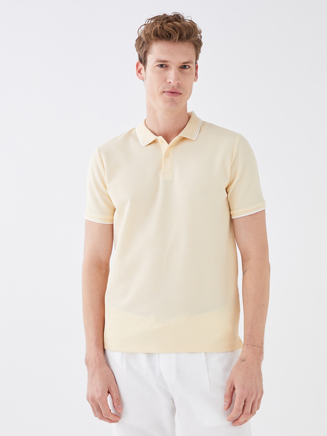 

LC Waikiki Textured Knitted Polo Collar T-shirt, Yellow