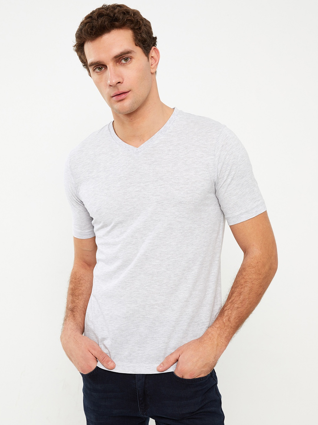 

LC Waikiki Men V-Neck Slim Fit T-shirt, Grey melange
