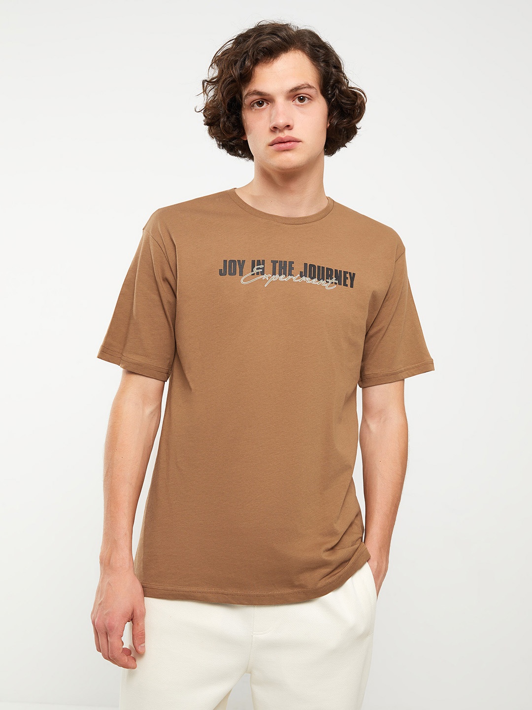 

LC Waikiki Men Typography Printed Pure Cotton T-shirt, Brown