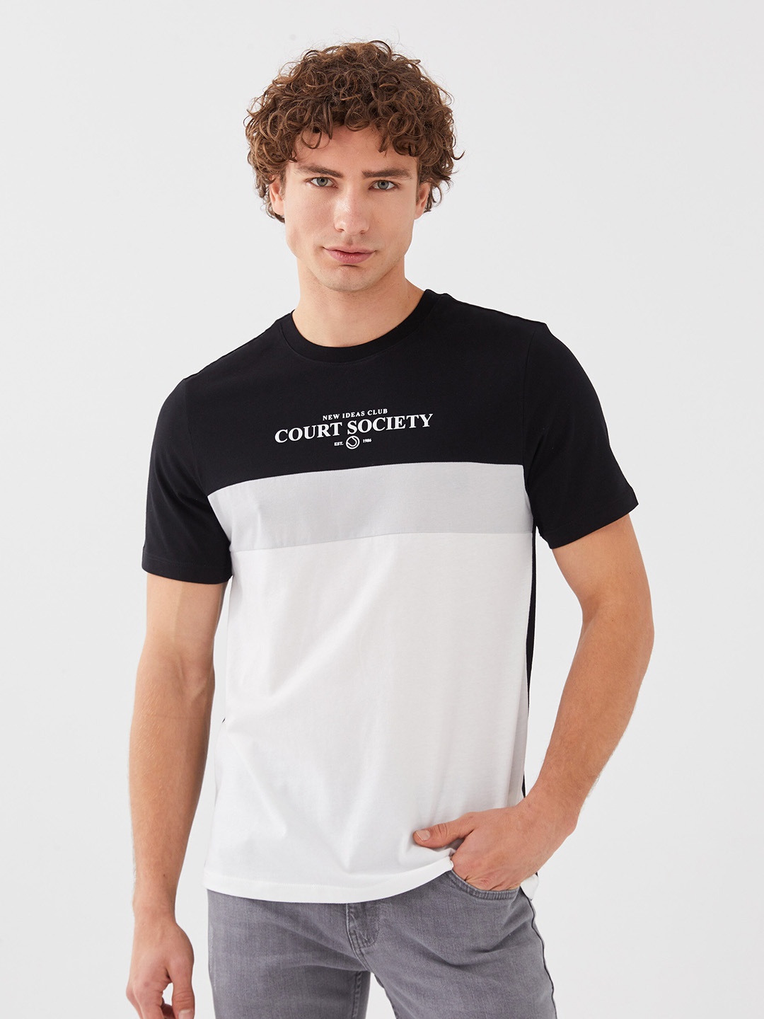 

LC Waikiki Men Colourblocked Pure Cotton T-shirt, Black