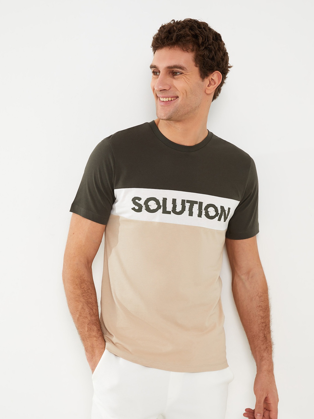 

LC Waikiki Colourblocked Pure Cotton T-shirt, Beige