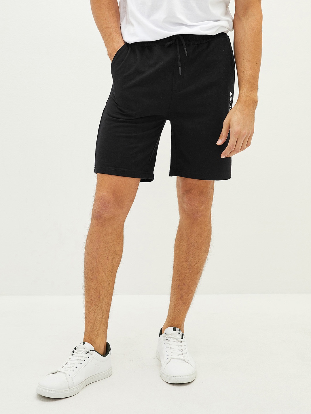 

LC Waikiki Men Solid Mid-Rise Regular Fit Shorts, Black