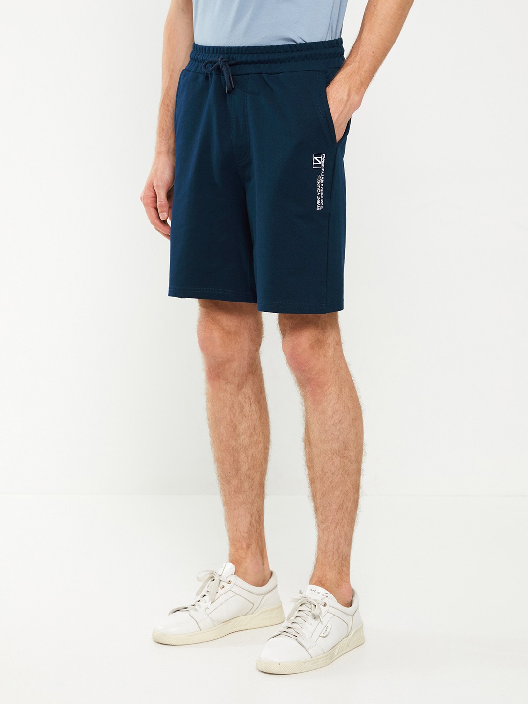 

LC Waikiki Men Loose Fit Shorts, Navy blue
