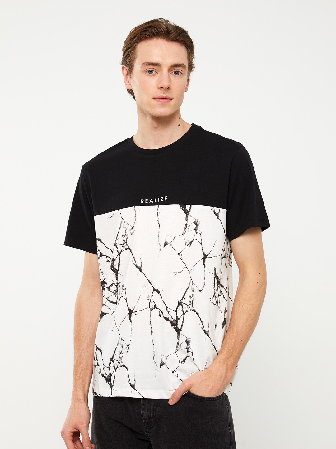 

LC Waikiki Men Printed Pure Cotton T-shirt, Black