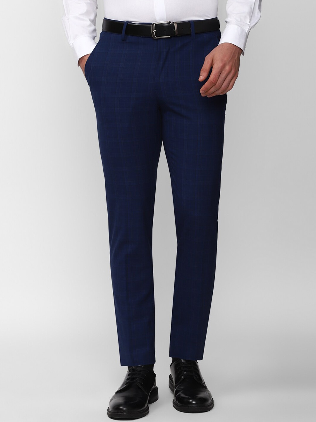 

Peter England Elite Men Mid-Rise Slim Fit Checked Formal Trousers, Navy blue