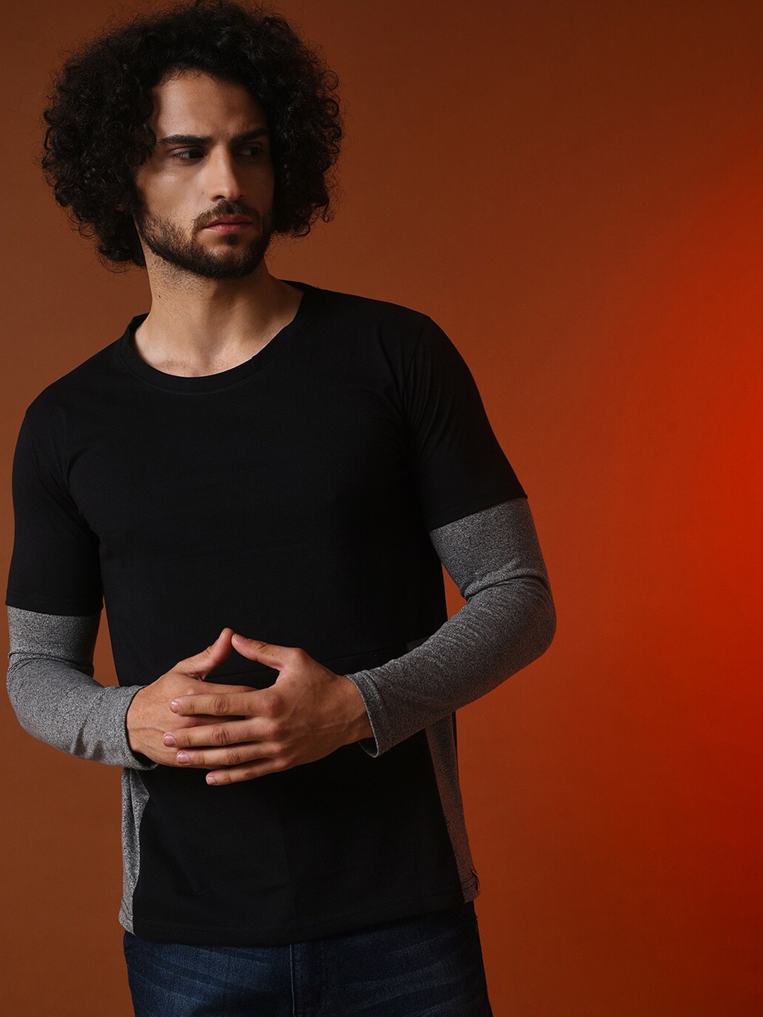 

Campus Sutra Black Long Sleeves Casual T-shirt