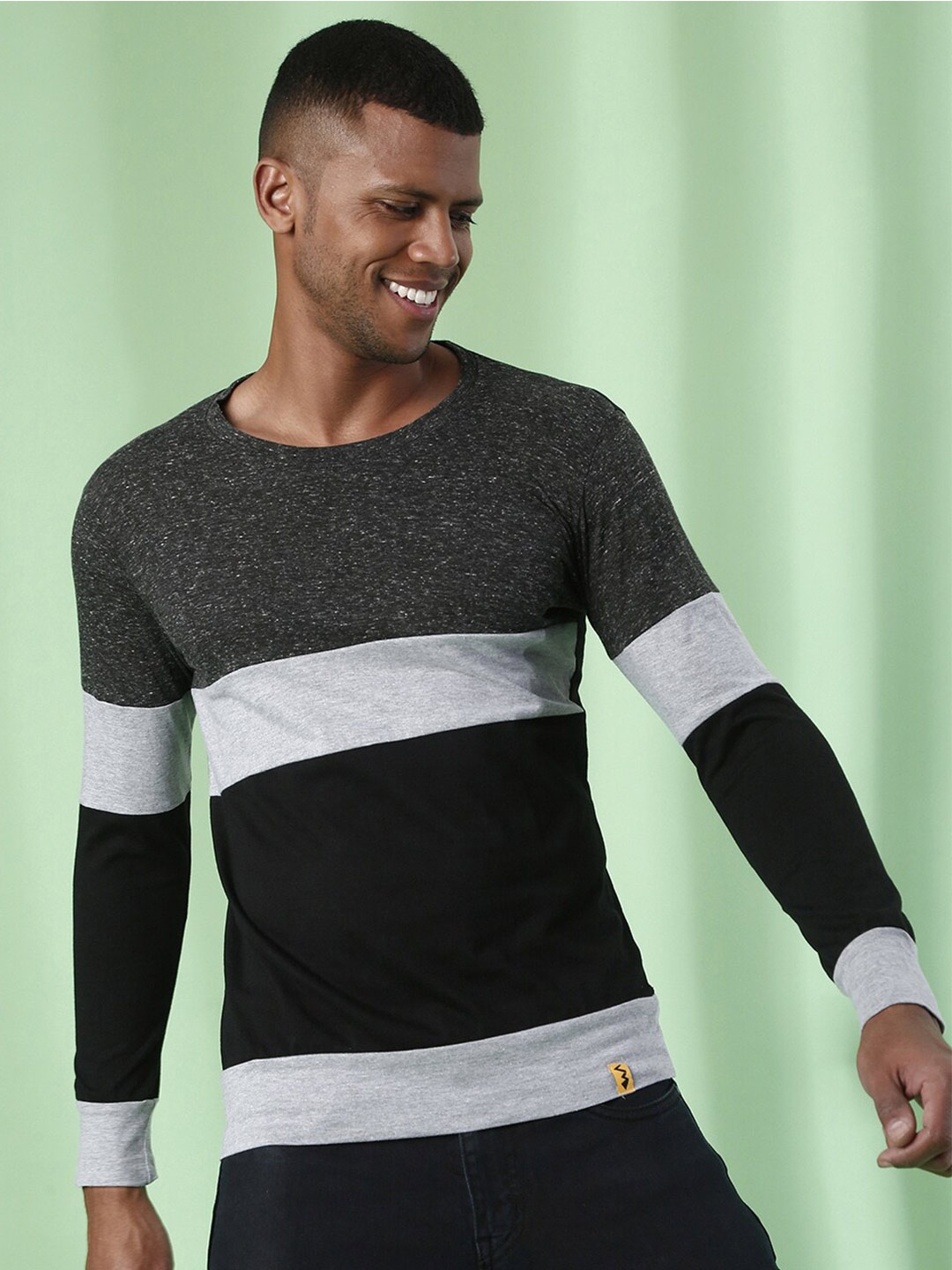 

Campus Sutra Charcoal Colourblocked Long Sleeves Casual Cotton T-shirt