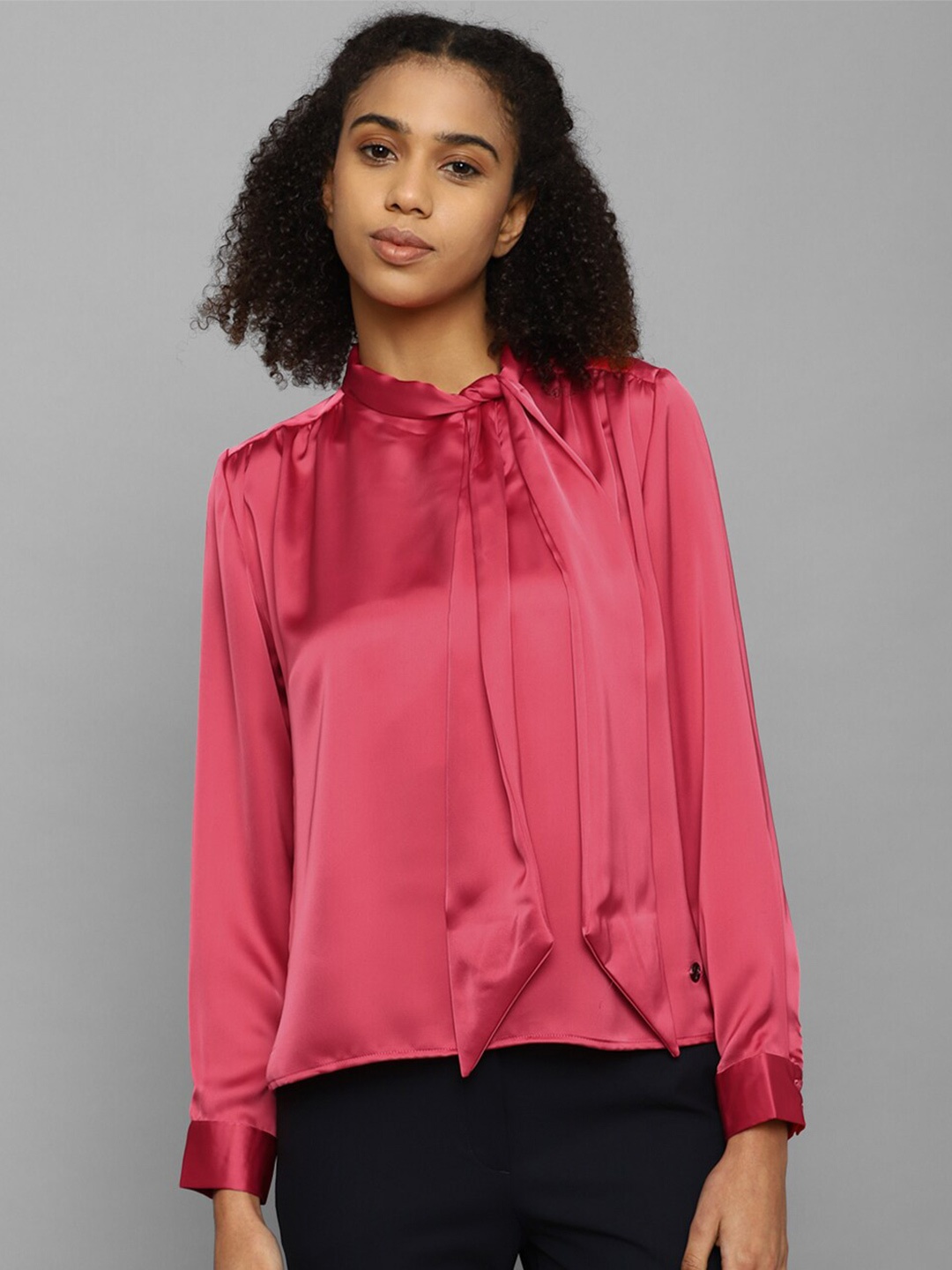 

Allen Solly Woman Tie-Up Neck Cuff Sleeves Top, Pink