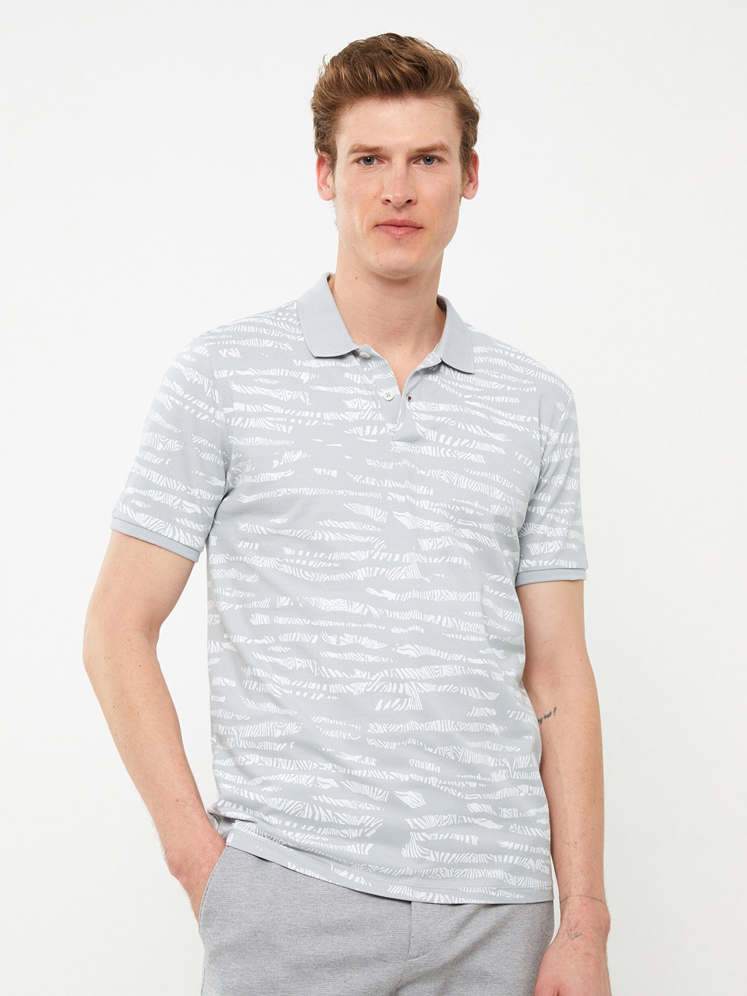 

LC Waikiki Men Printed Polo Collar Pure Cotton T-shirt, Grey