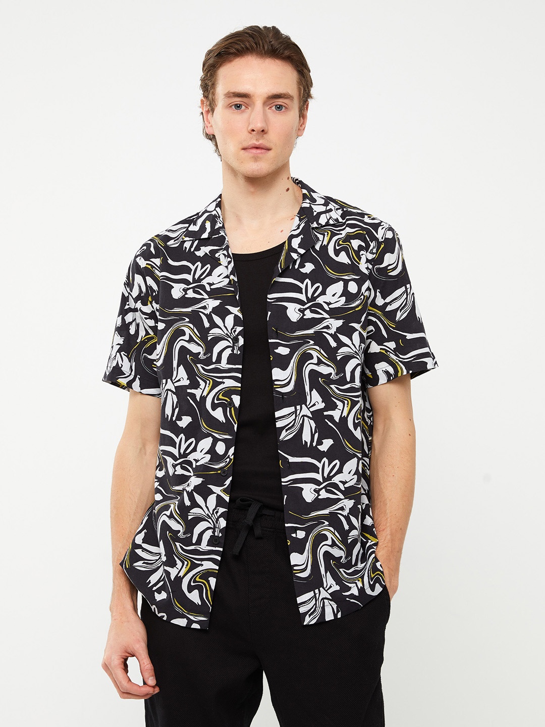 

LC Waikiki Pure Cotton Abstract Printed Spread Collar Shirt, Black