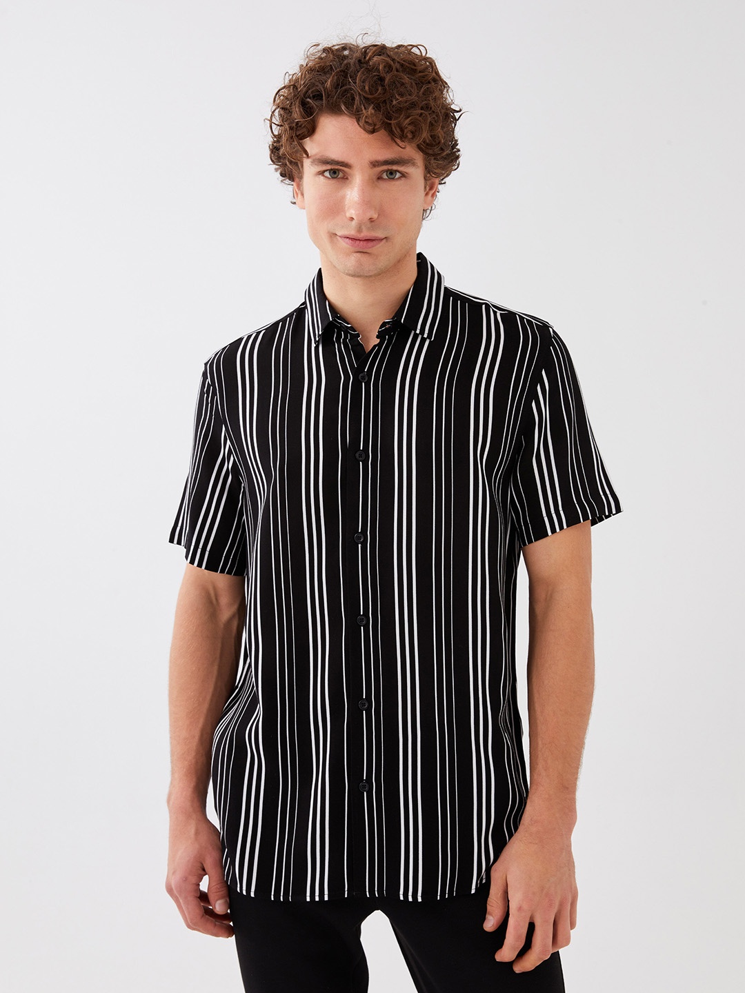 

LC Waikiki Vertical Striped Spread Collar Casual Shirt, Black