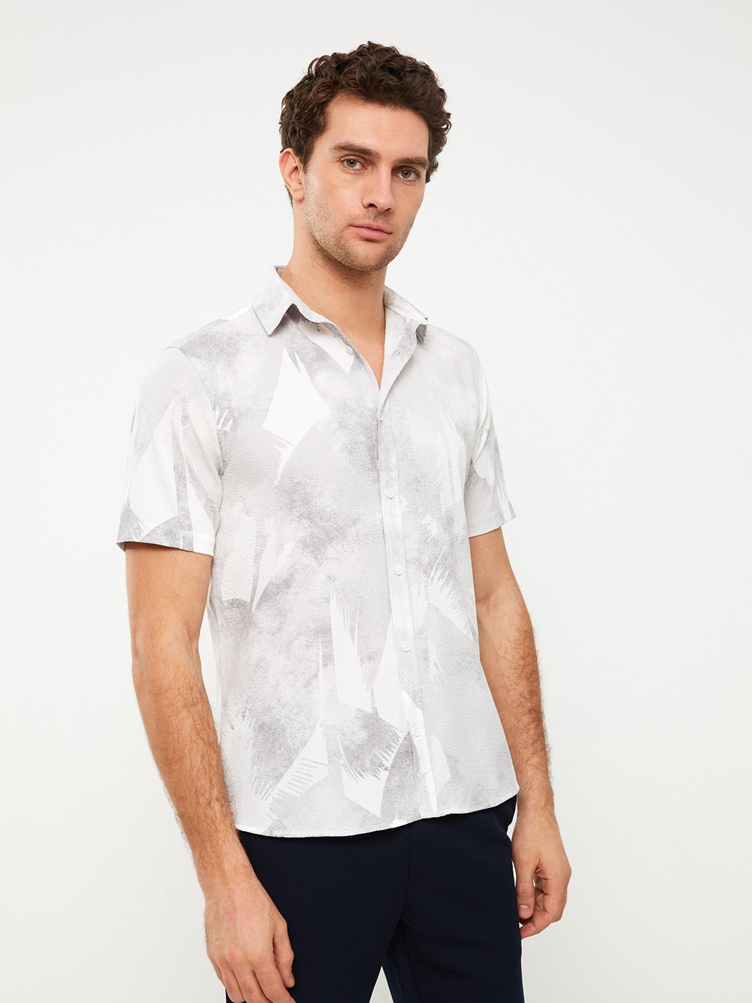

LC Waikiki Abstract Printed Regular Fit Casual Shirt, White