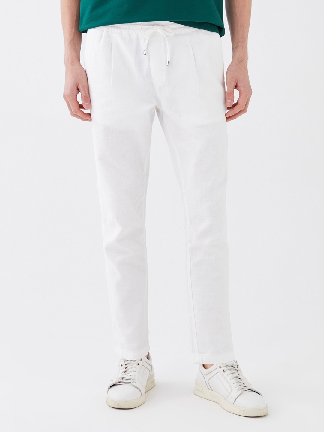 

LC Waikiki Men Pure Cotton Slim Fit Trousers, White