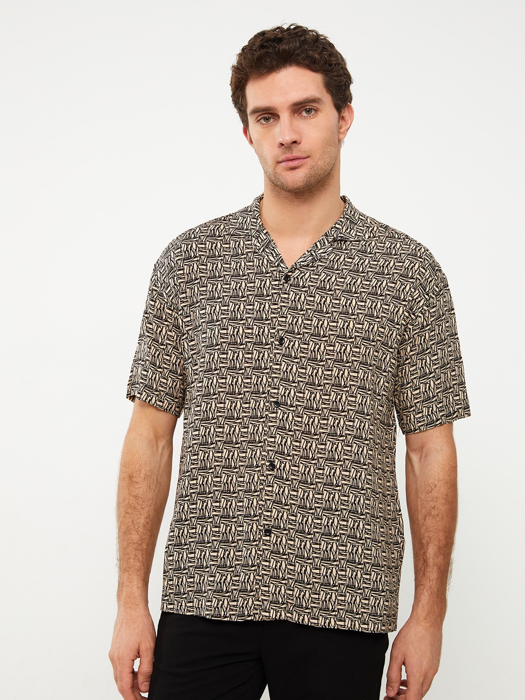 

LC Waikiki Geometric Printed Casual Shirt, Beige