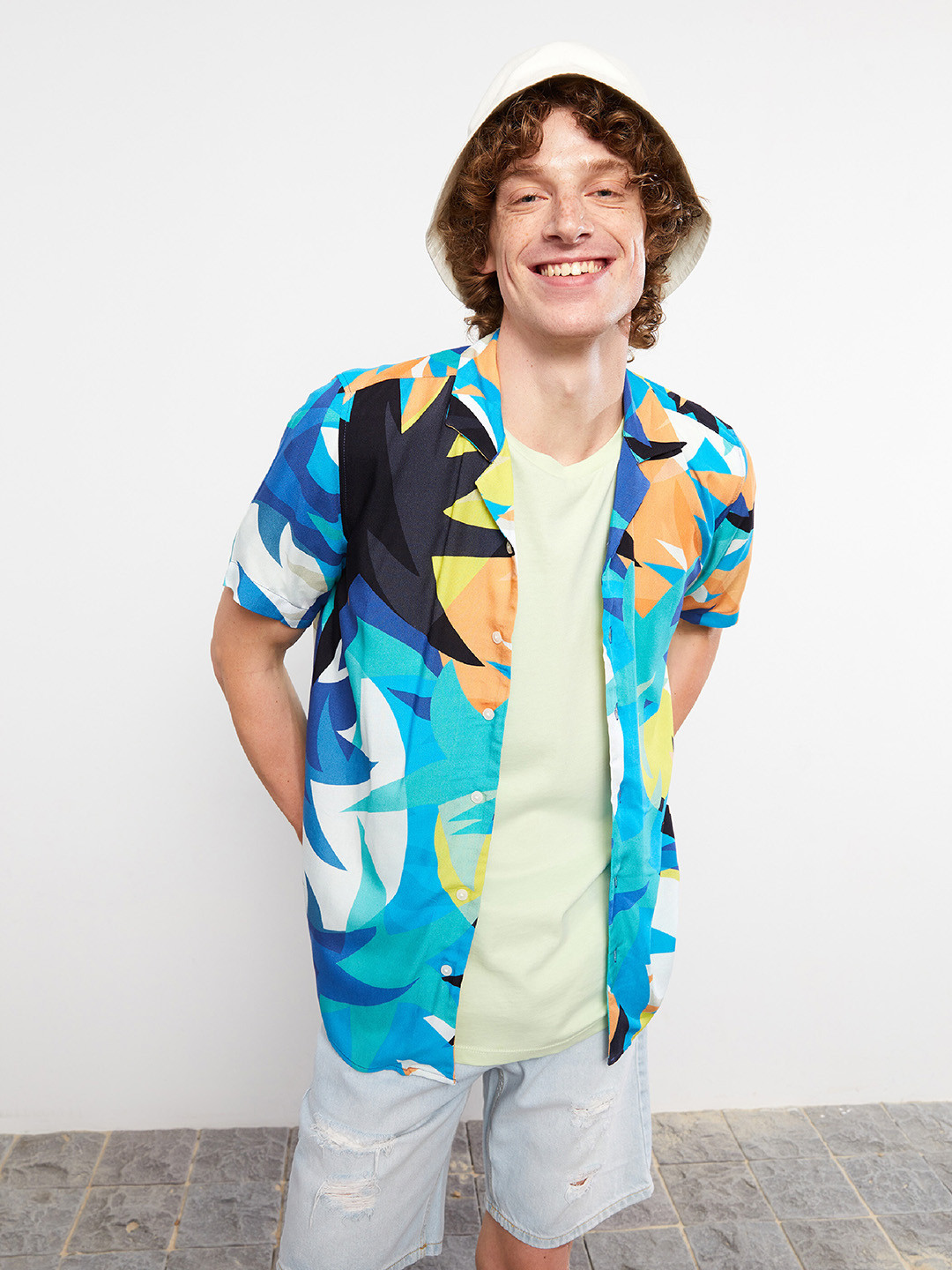 

LC Waikiki Geometric Printed Casual Shirt, Blue