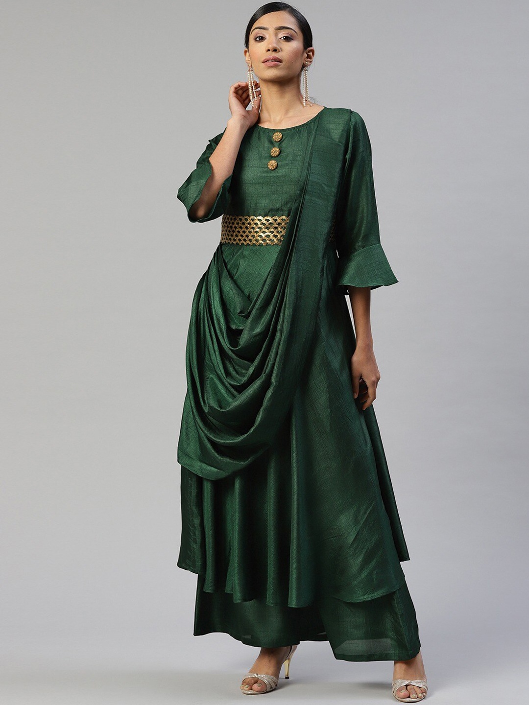 

Cottinfab Bell Sleeves Gotta Patti Kurta With Palazzos, Green