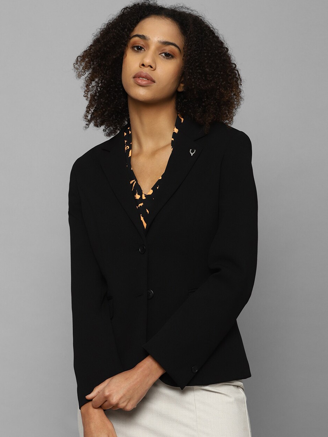 

Allen Solly Woman Single Breasted Formal Blazer, Black