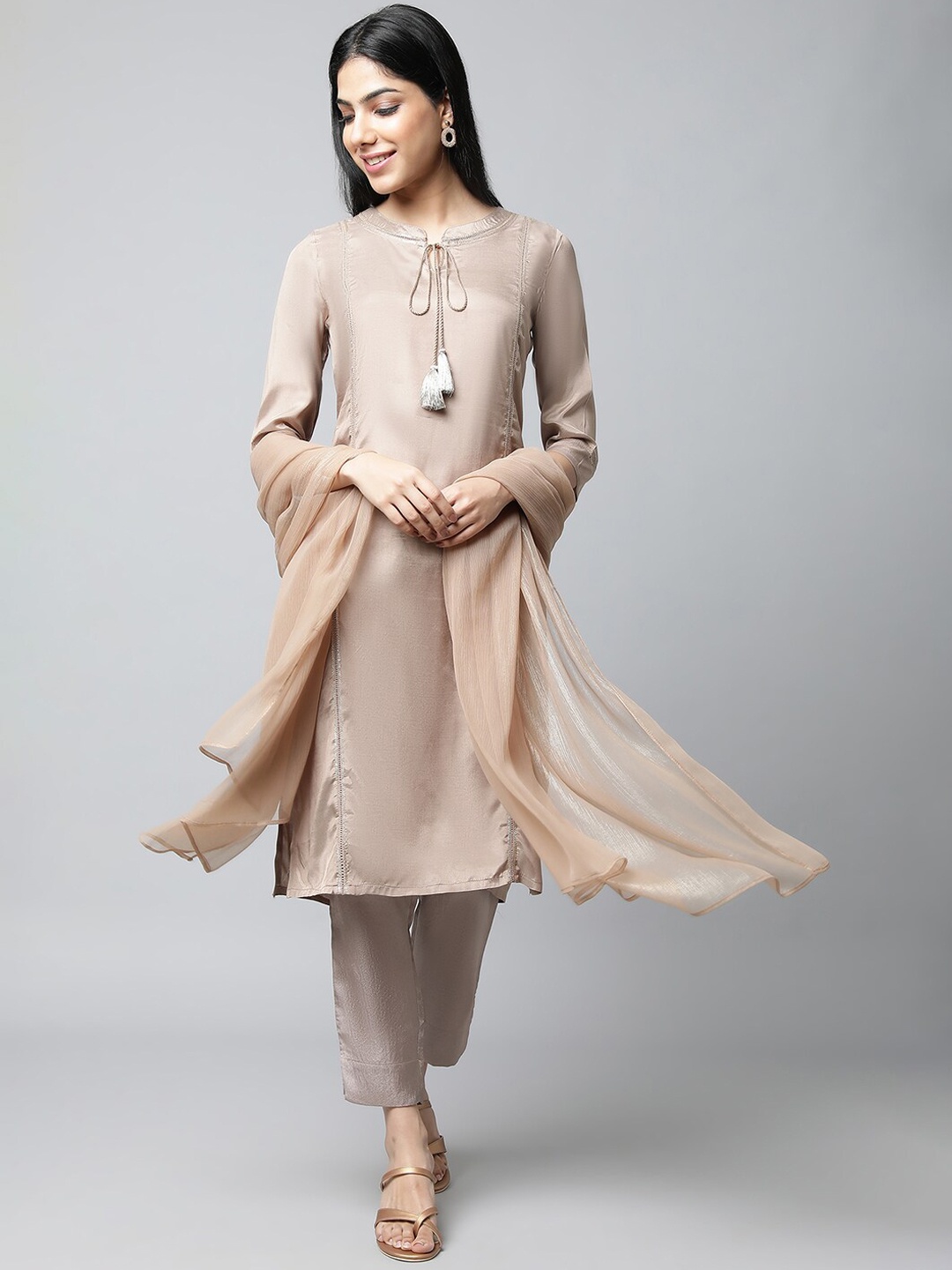 

AURELIA Tie-Up Neck Panelled Kurta with Trousers & Dupatta, Brown