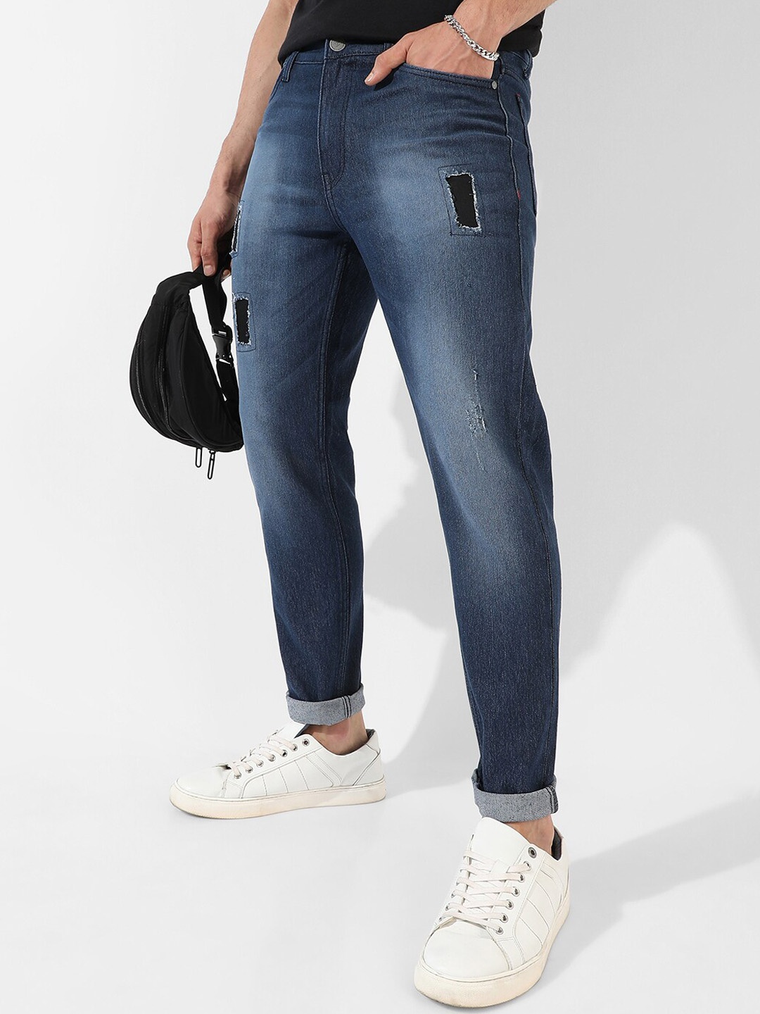 

Campus Sutra Men Navy Blue Smart Light Fade Cat Scratches Cotton Slim Fit Jeans