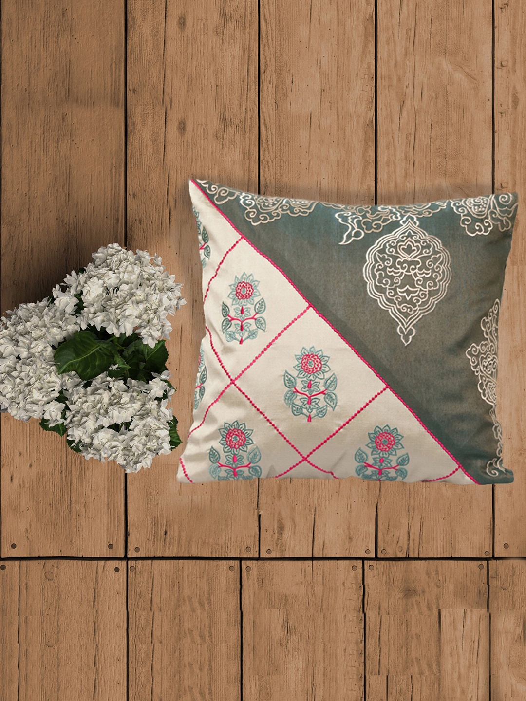 

ZEBA Green & Beige Ethnic Motifs Printed Square Cushion Cover